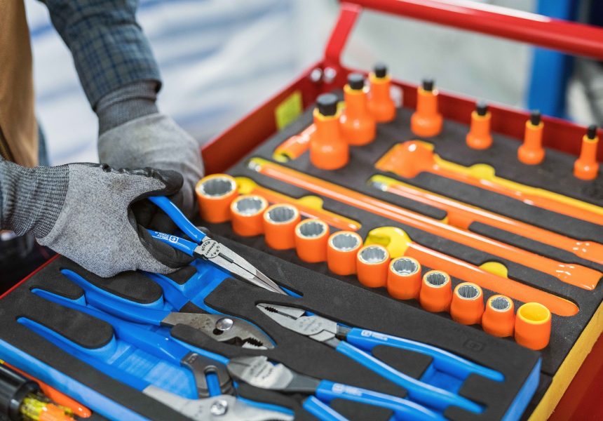 Gray Tools Announces Full Line of Insulated Hand Tools