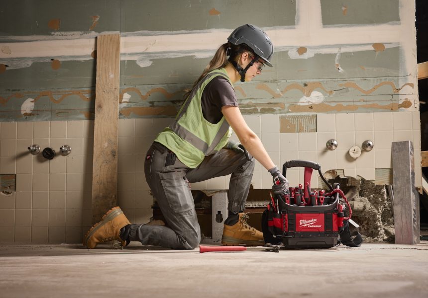 Milwaukee® Introduces Women’s Workwear, Redefining Expectations of Durability and Comfort for Women in the Trades