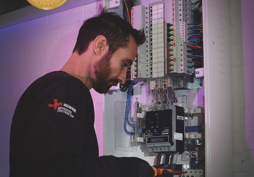 Contactum Celebrates ‘Top Product of the Year’ Win for its 250 A Distribution Board in the Professional Electrician & Installer Awards